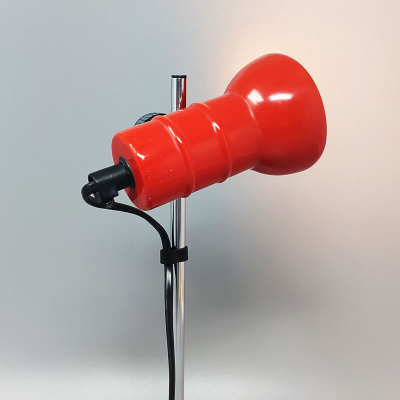 1970s red table lamp by Veneta Lumi