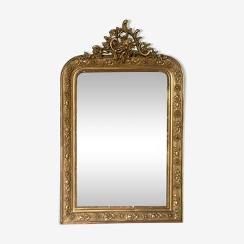 Golden fireplace mirror with pediment