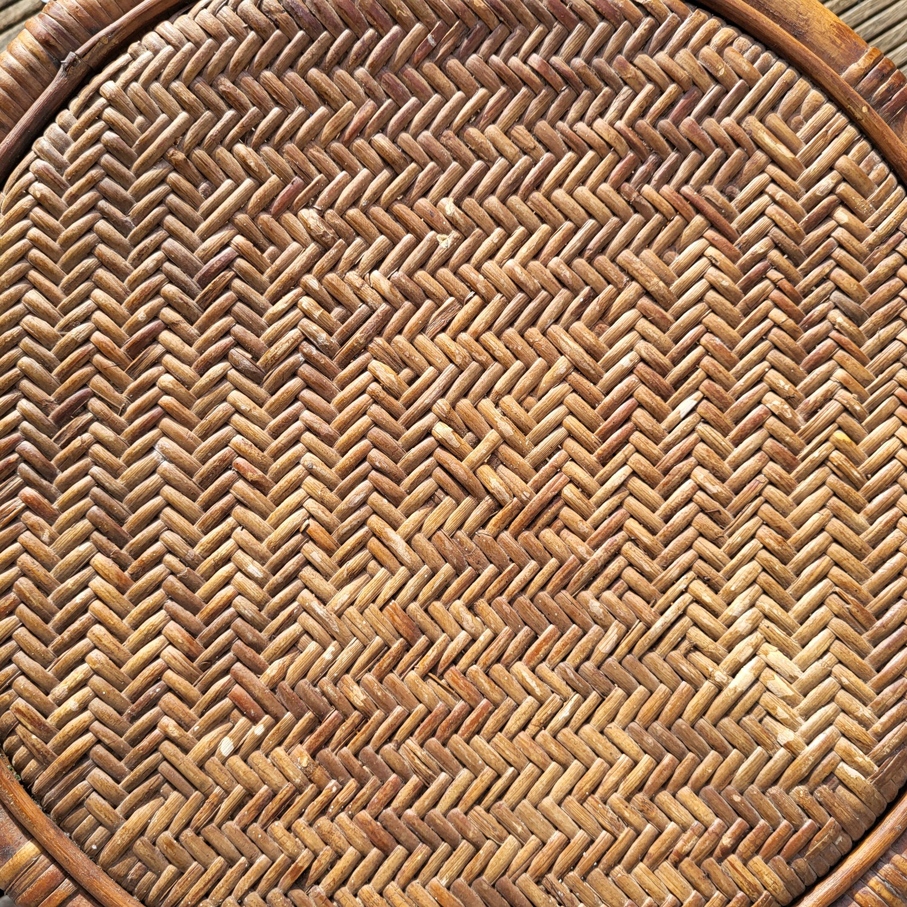 Jungle coffee table • Vintage rattan side table