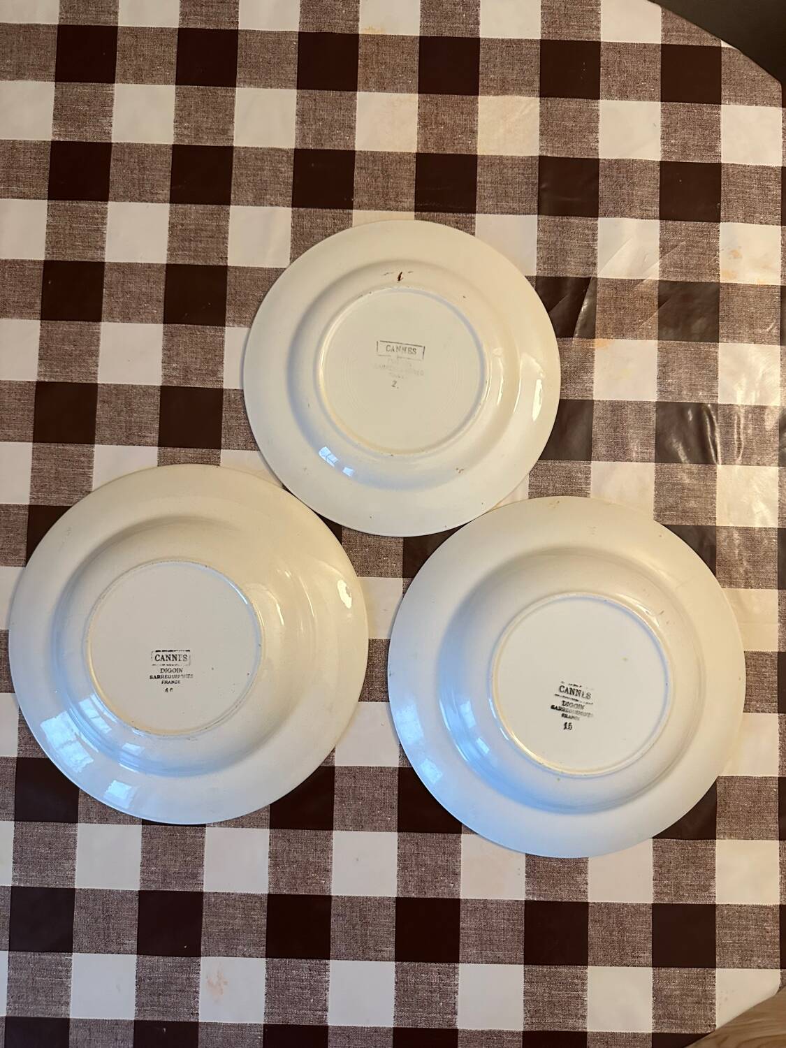 2 assiettes creuses, 1 assiette plate Digoin Sarreguemines service, "Cannes", 1930