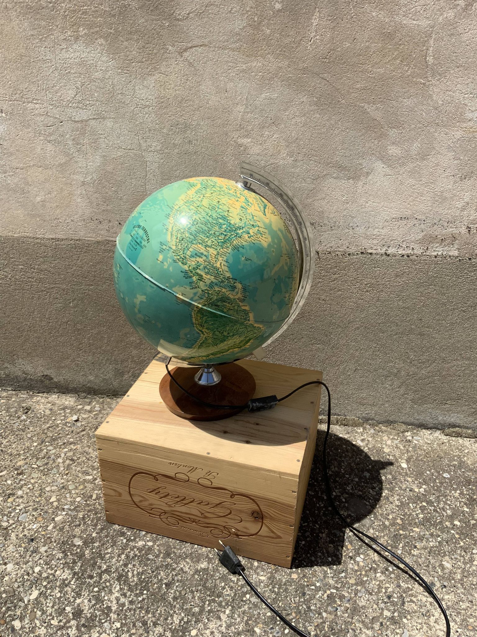 Vintage globe lit wooden foot silver frame deco antique desk