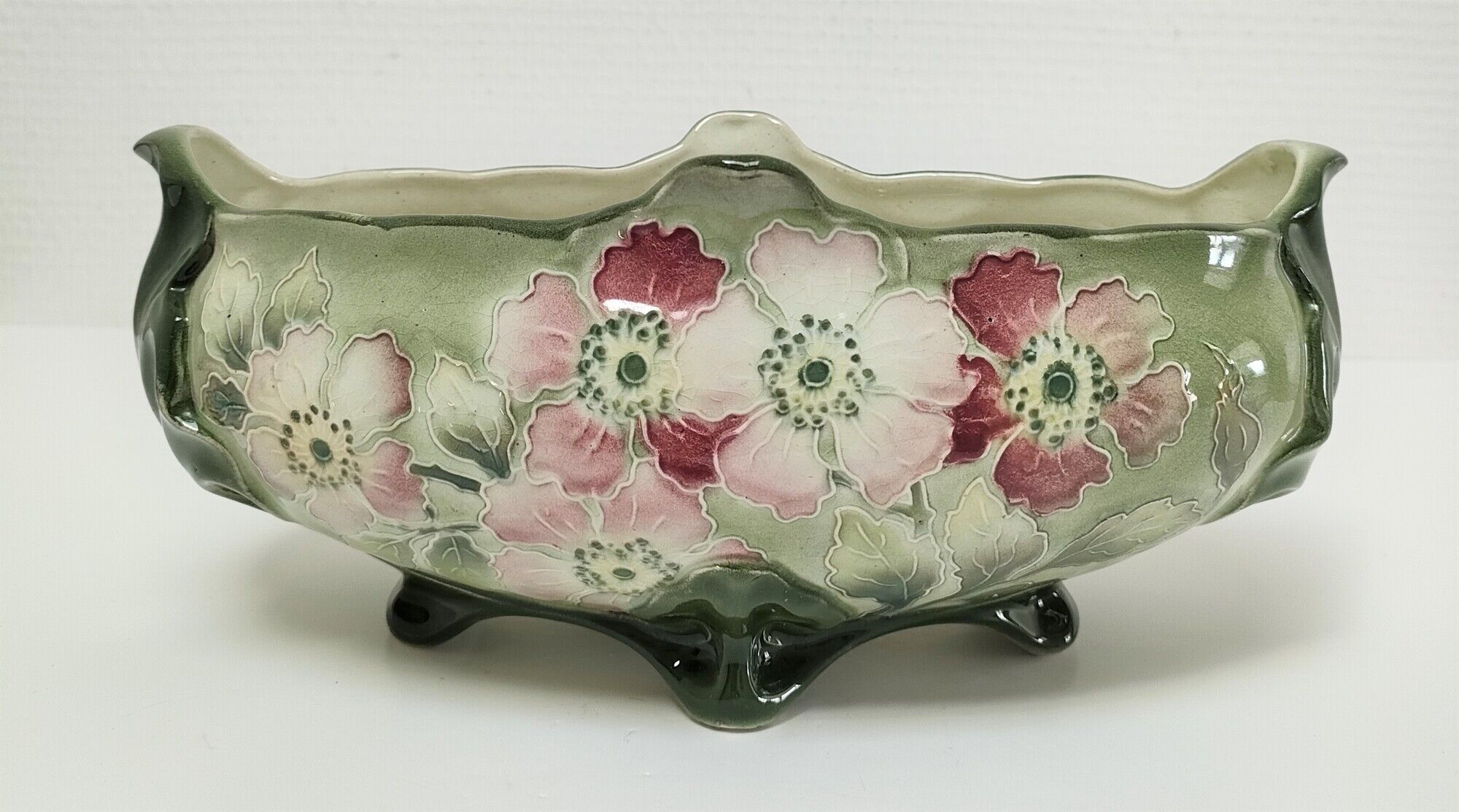Art Nouveau gardener Keller and Guérin Earthenware St Clément decorated with flowers