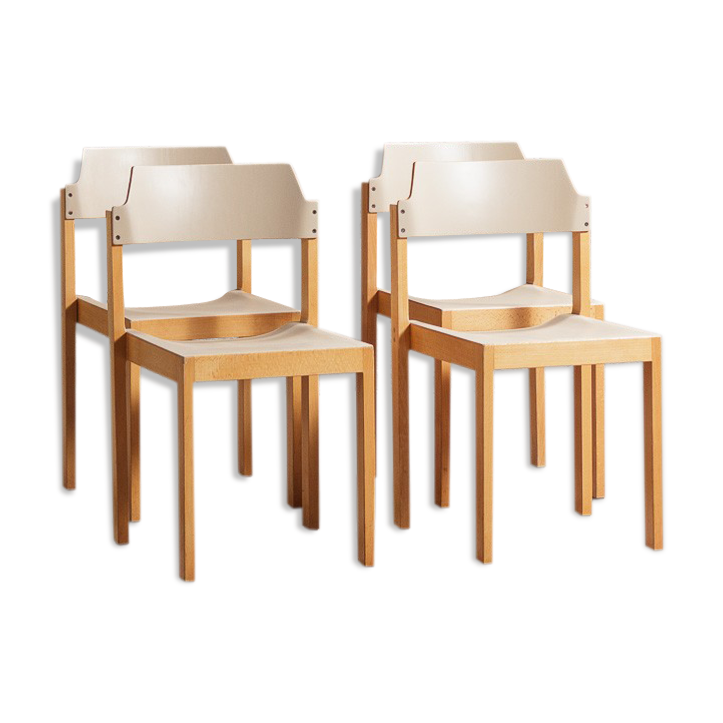 Lot of 4 chairs in solid beech, seated and back restored