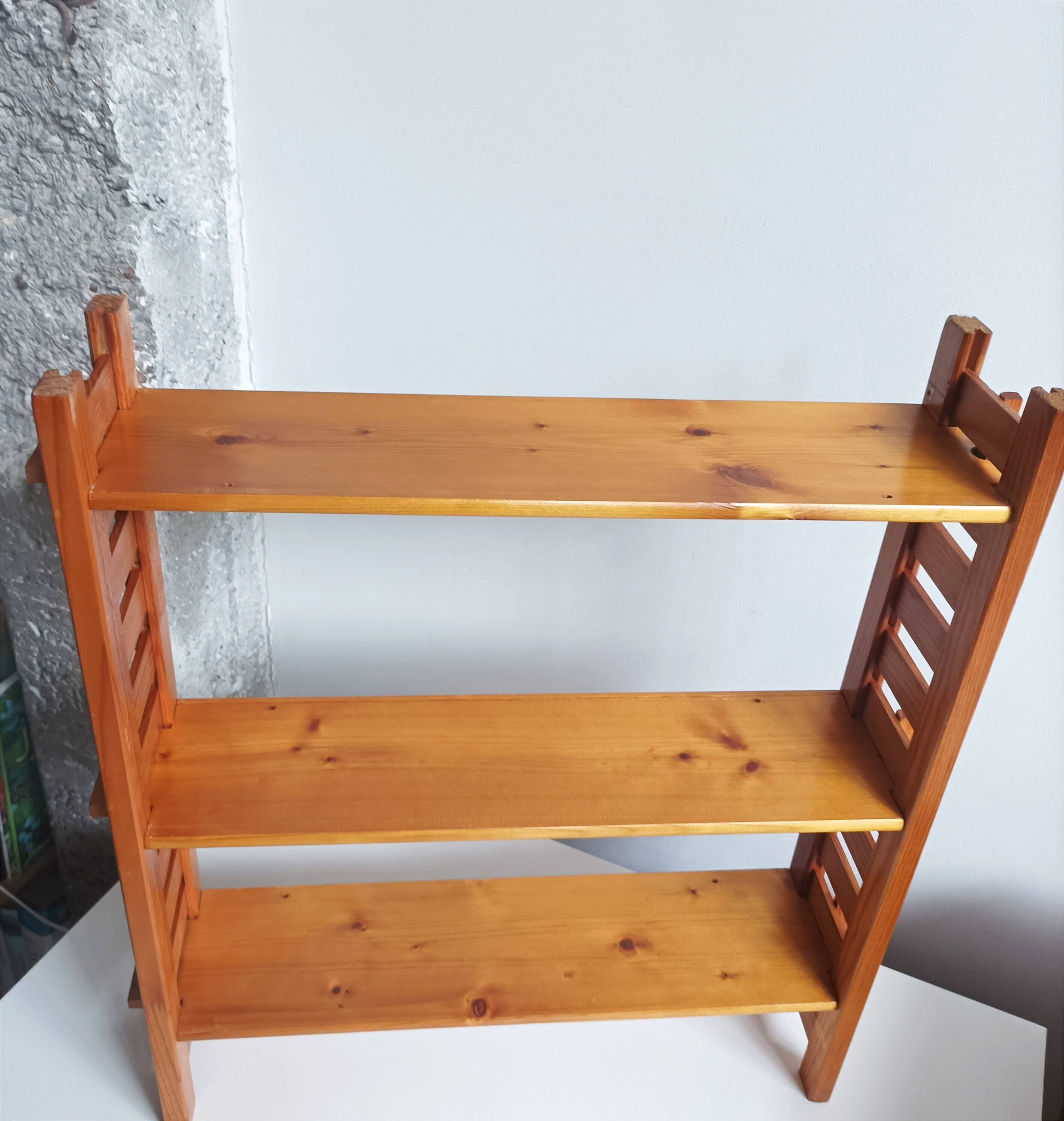 Étagère brutaliste vintage emboîtable