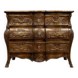 commode Tombeau galbée de style Louis XV en bois massif