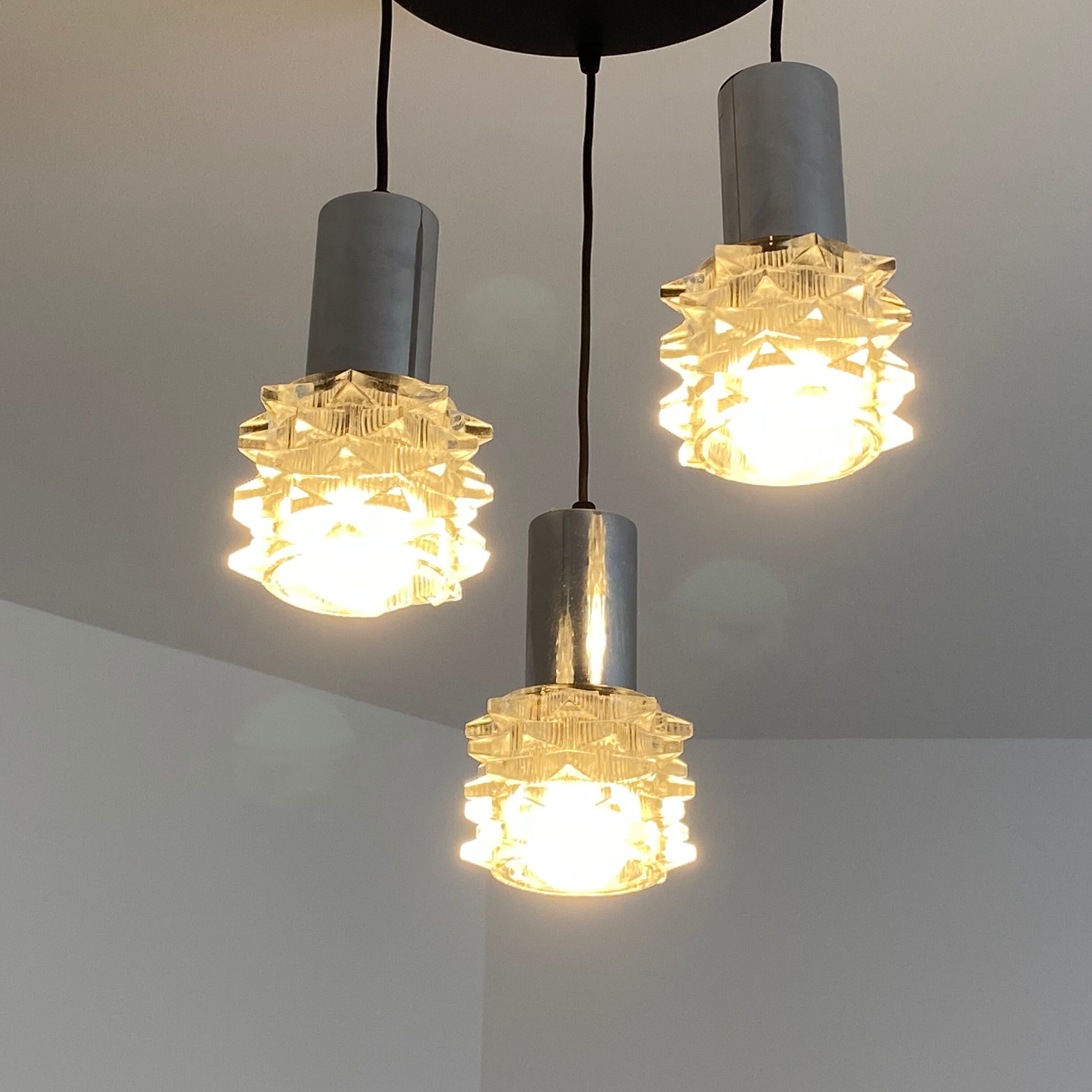 Suspension cascade raak. 3 steel and glass tubes. 1970