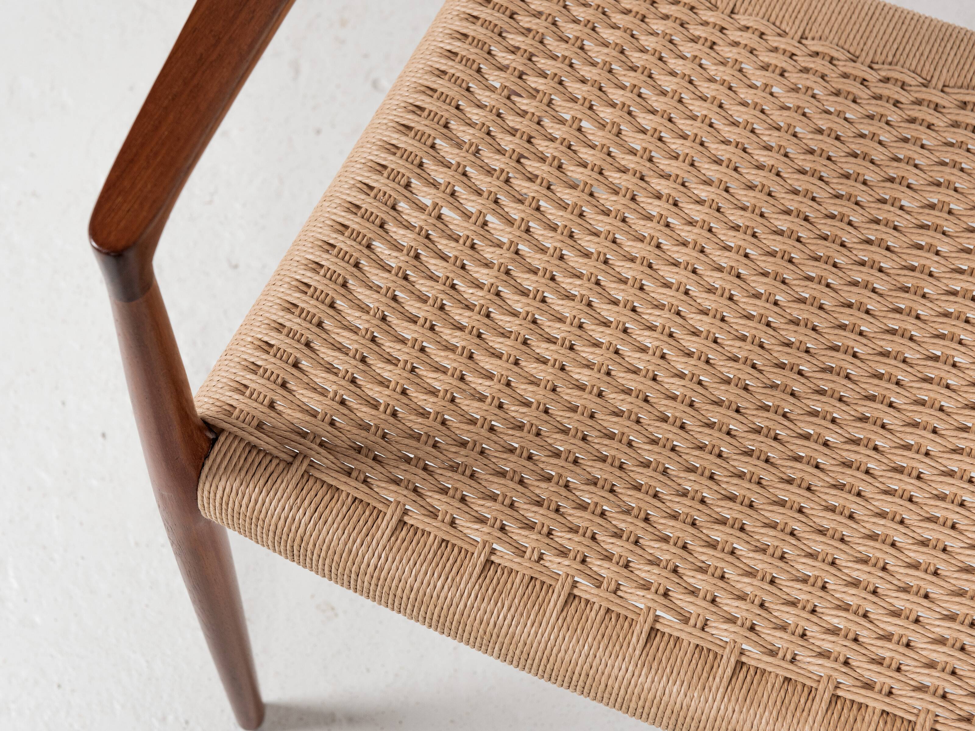 Chaise danoise vintage Modèle 57 en teck et nouveau papercord par Niels Otto Møller 1960