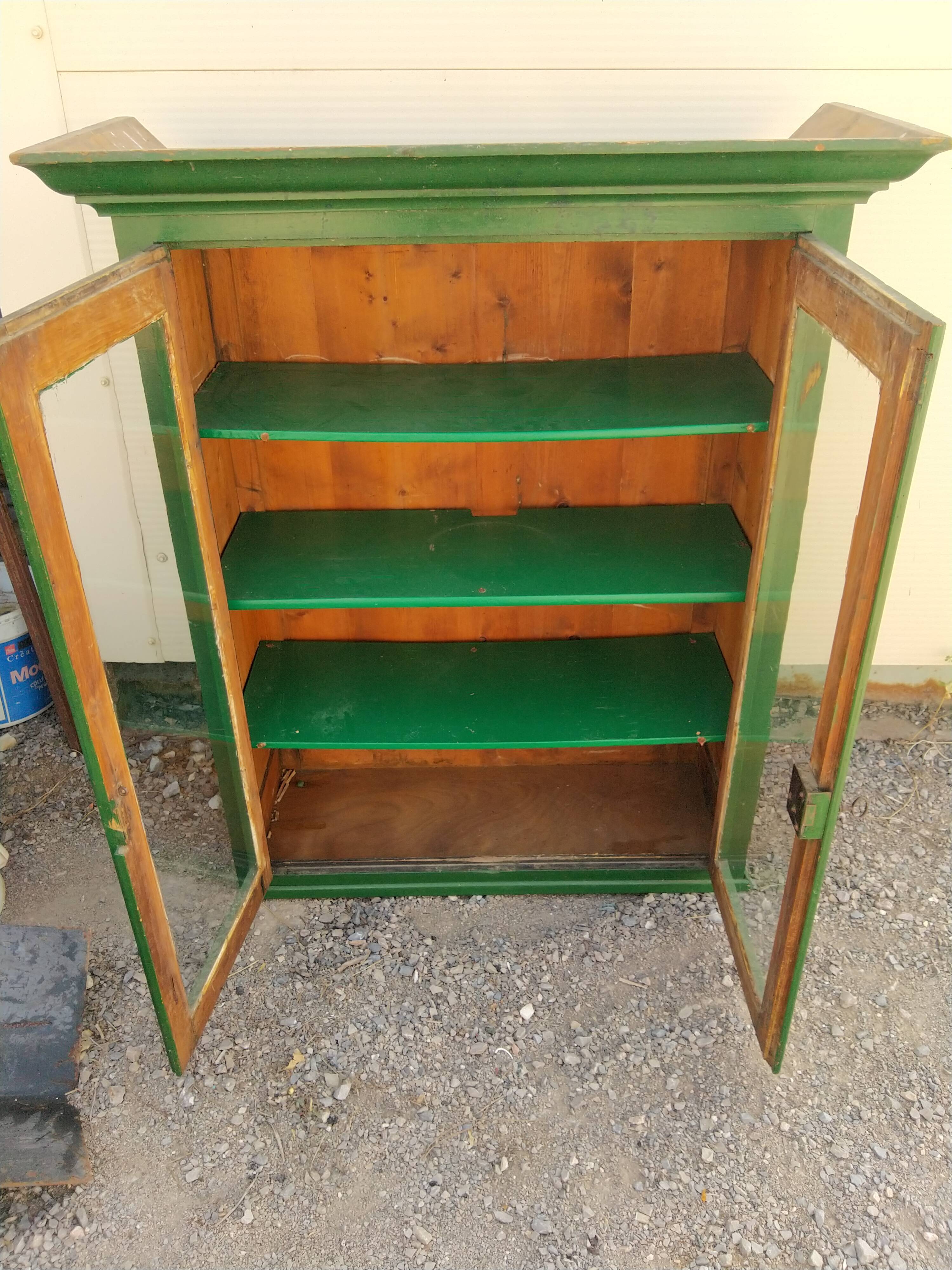 Glass cabinet