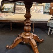 Gueridon Louis Philippe en noyer