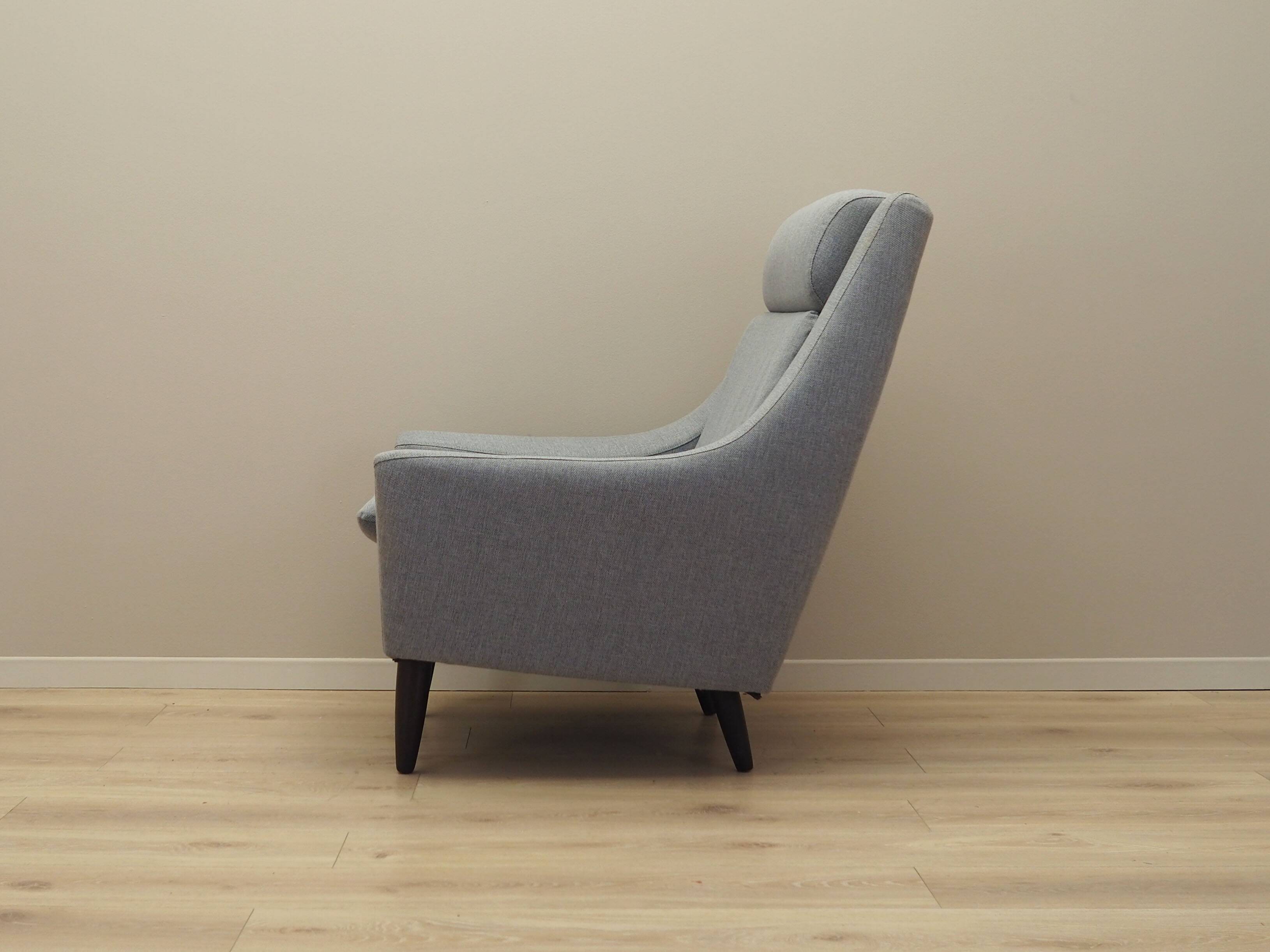 Fauteuil gris, design danois, années 1970, production : Danemark