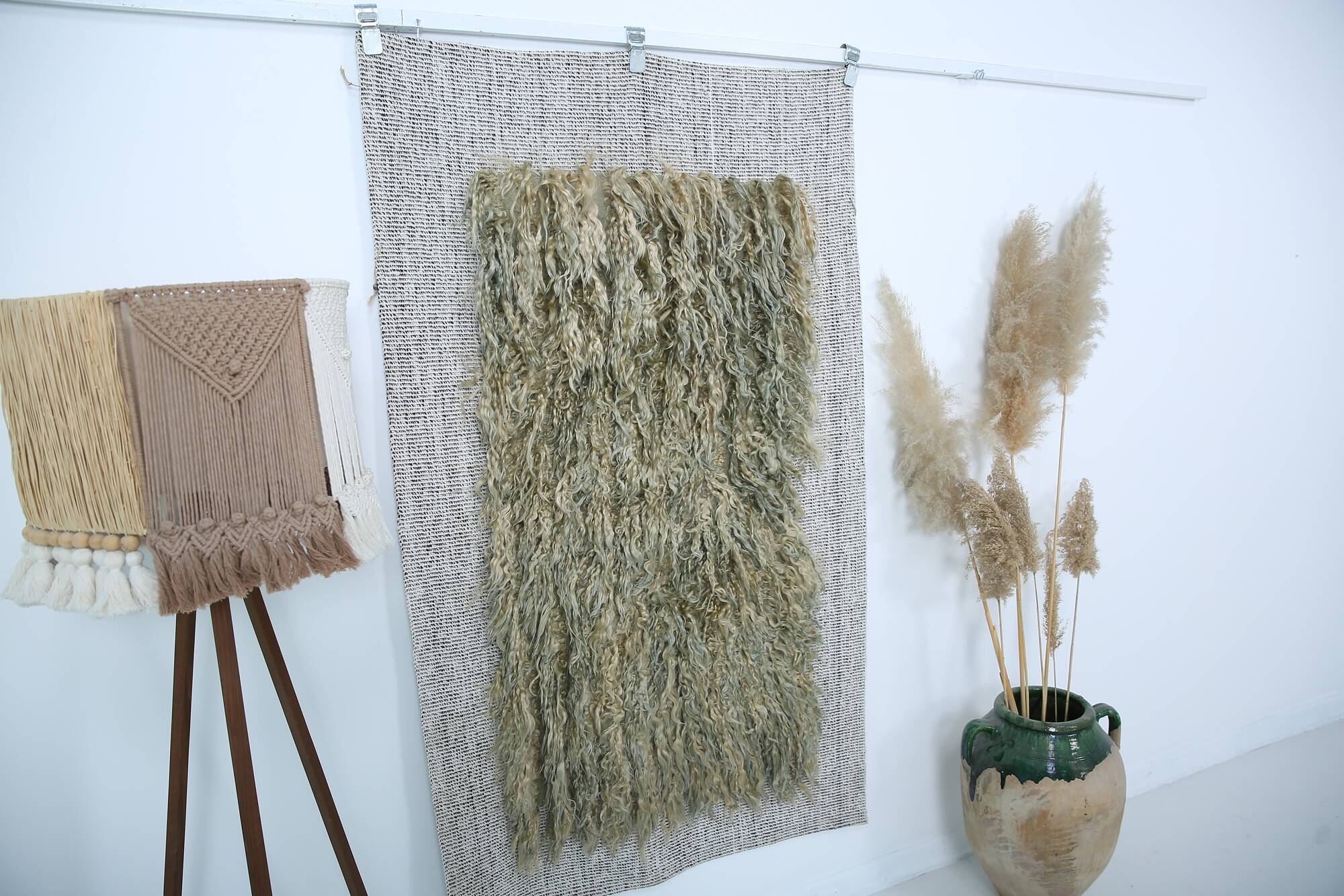 Handmade Turkish Vintage Wall Rug, 104x175Cm