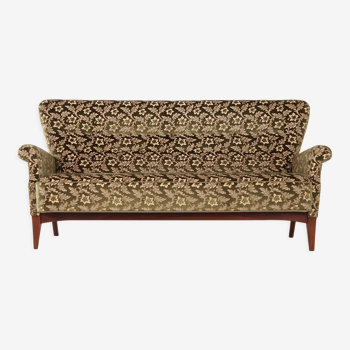 Sofa designed by Fritz Hansen