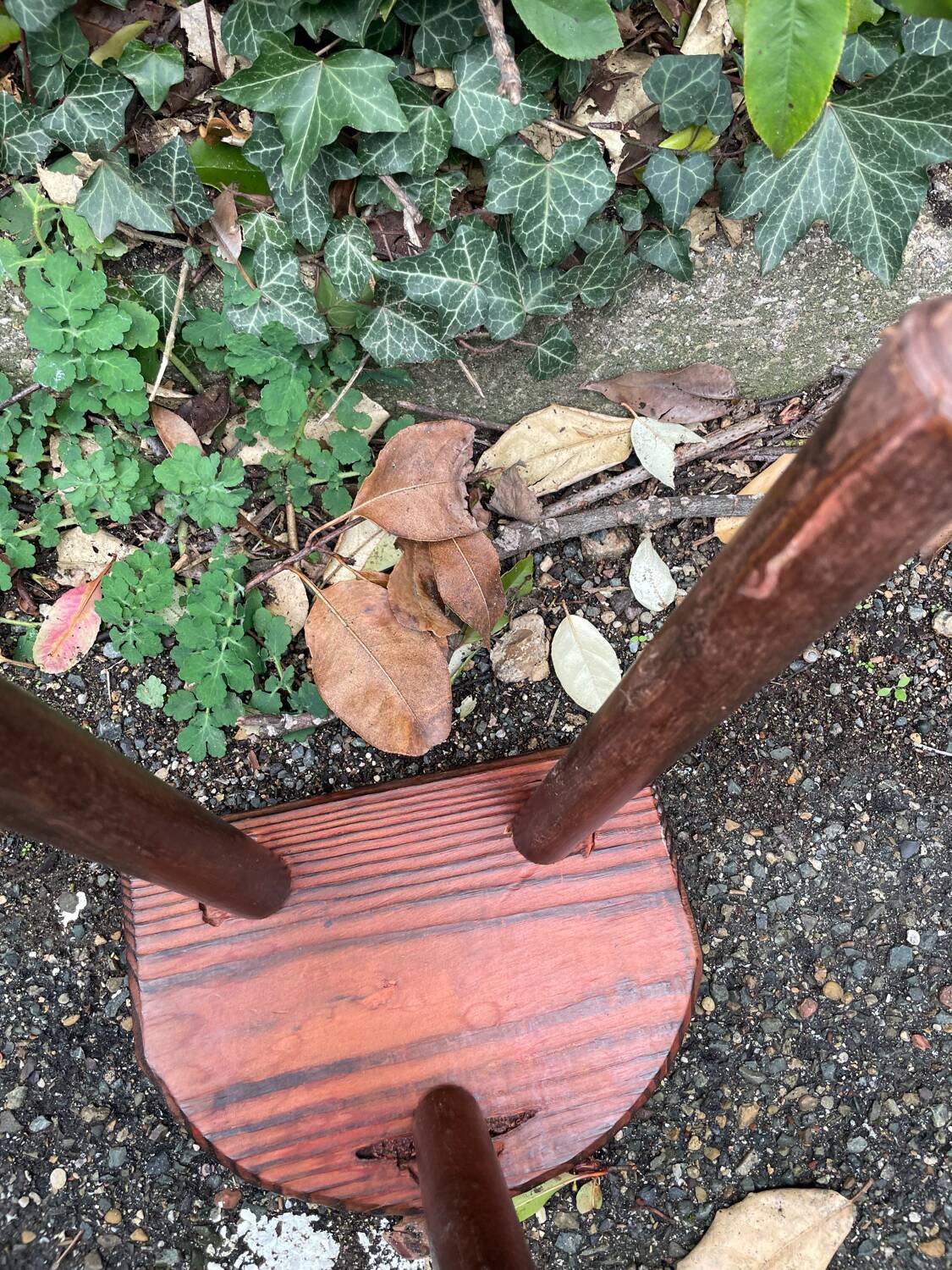 Tripod stool