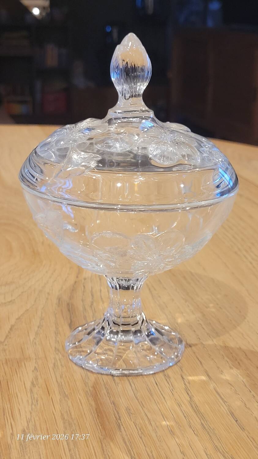 Pressed glass bonbonnière