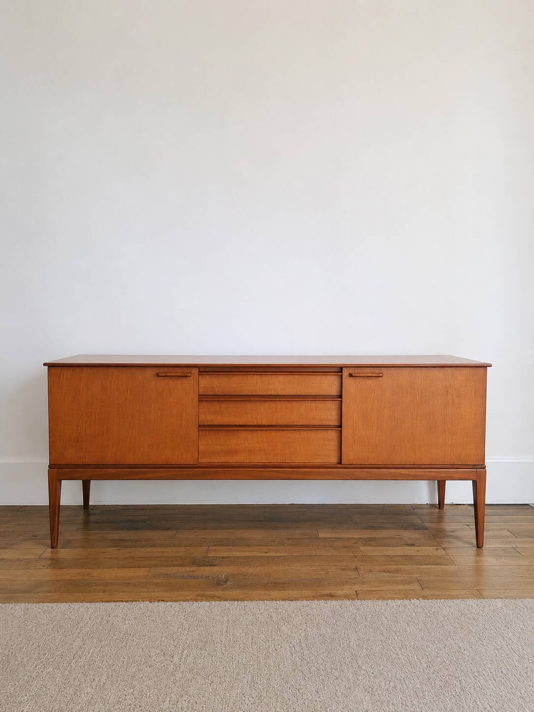 Vintage enfilade Alfred Cox