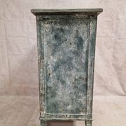 Small patinated chest of drawers