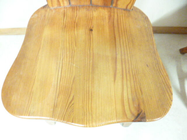 Lot of 4 1970 cottage style pine chairs