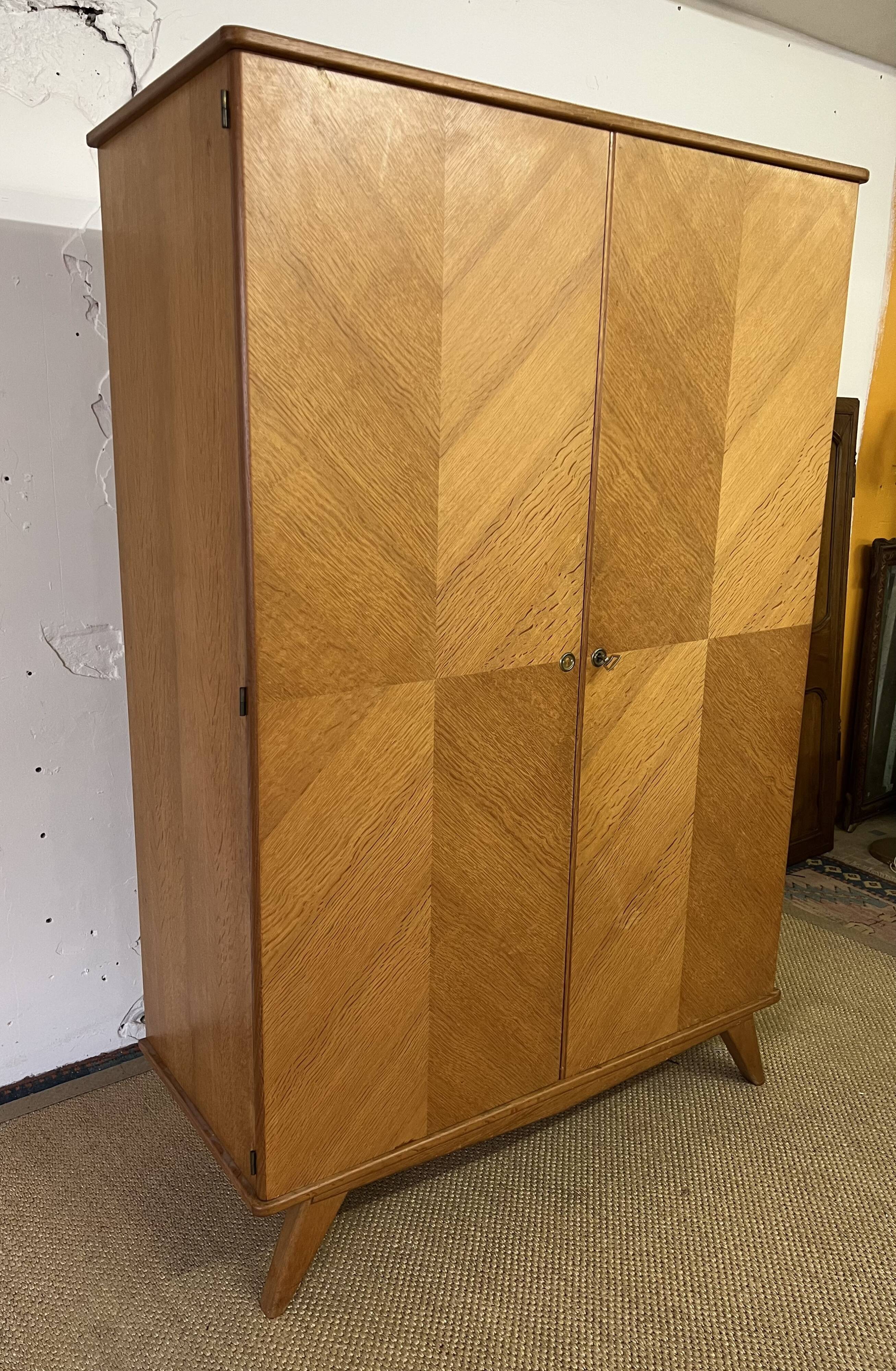 Armoire style scandinave