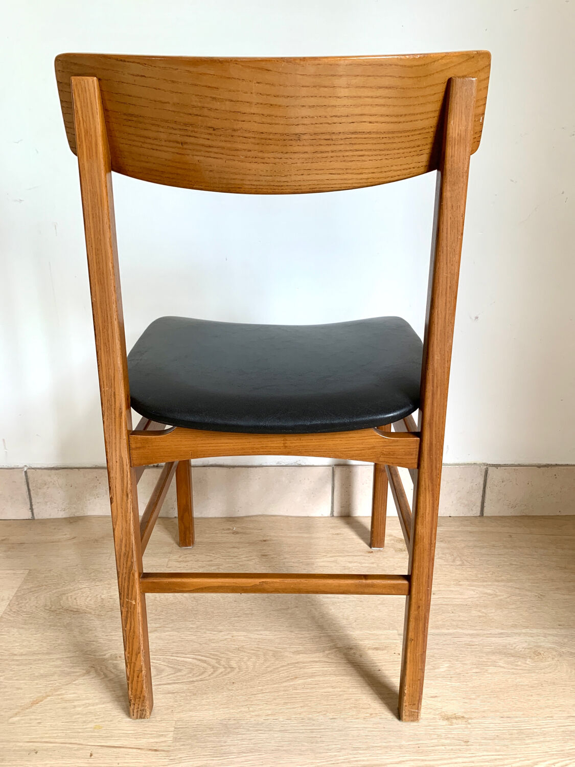 Suite de 4 chaises Gessef style scandinave