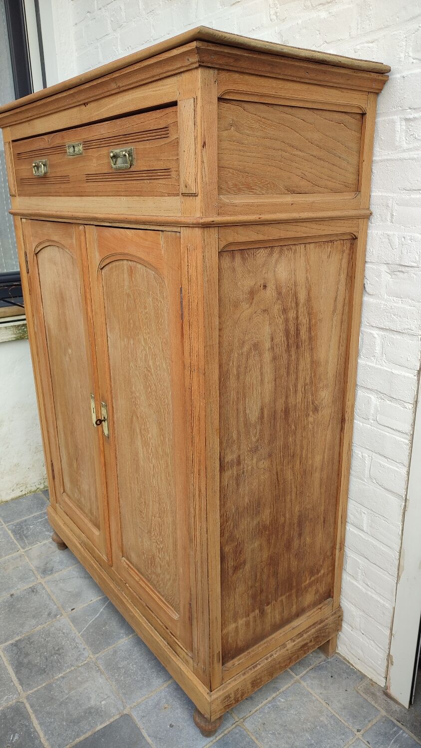 Grand Parisian buffet