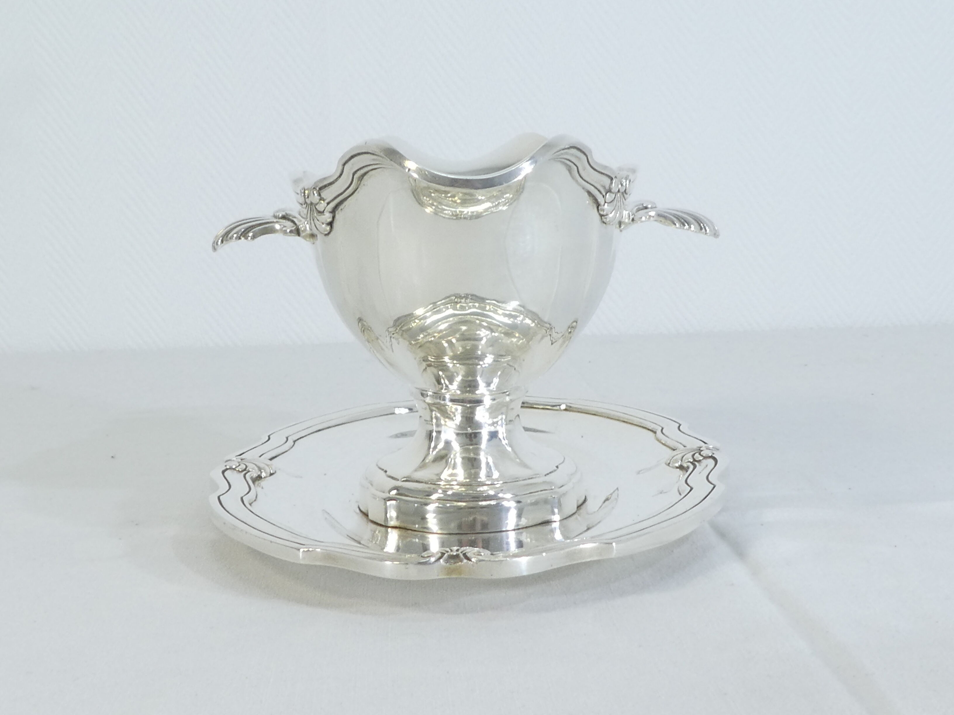 Victor Saglier gravy boat in silver metal