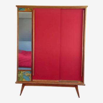 Armoire pieds compas relookée