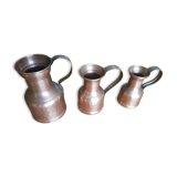Lot de 3 pichets cuivre ancien