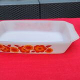Vintage arcopal gratin dish lotus model