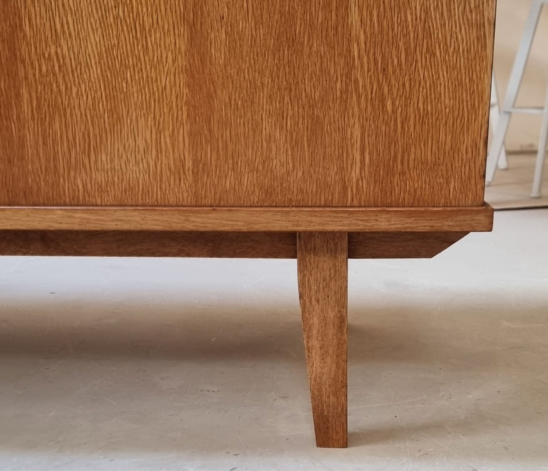 Buffet du milieu du siècle