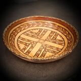 Ancien plat en terre cuite modelée Kabyle