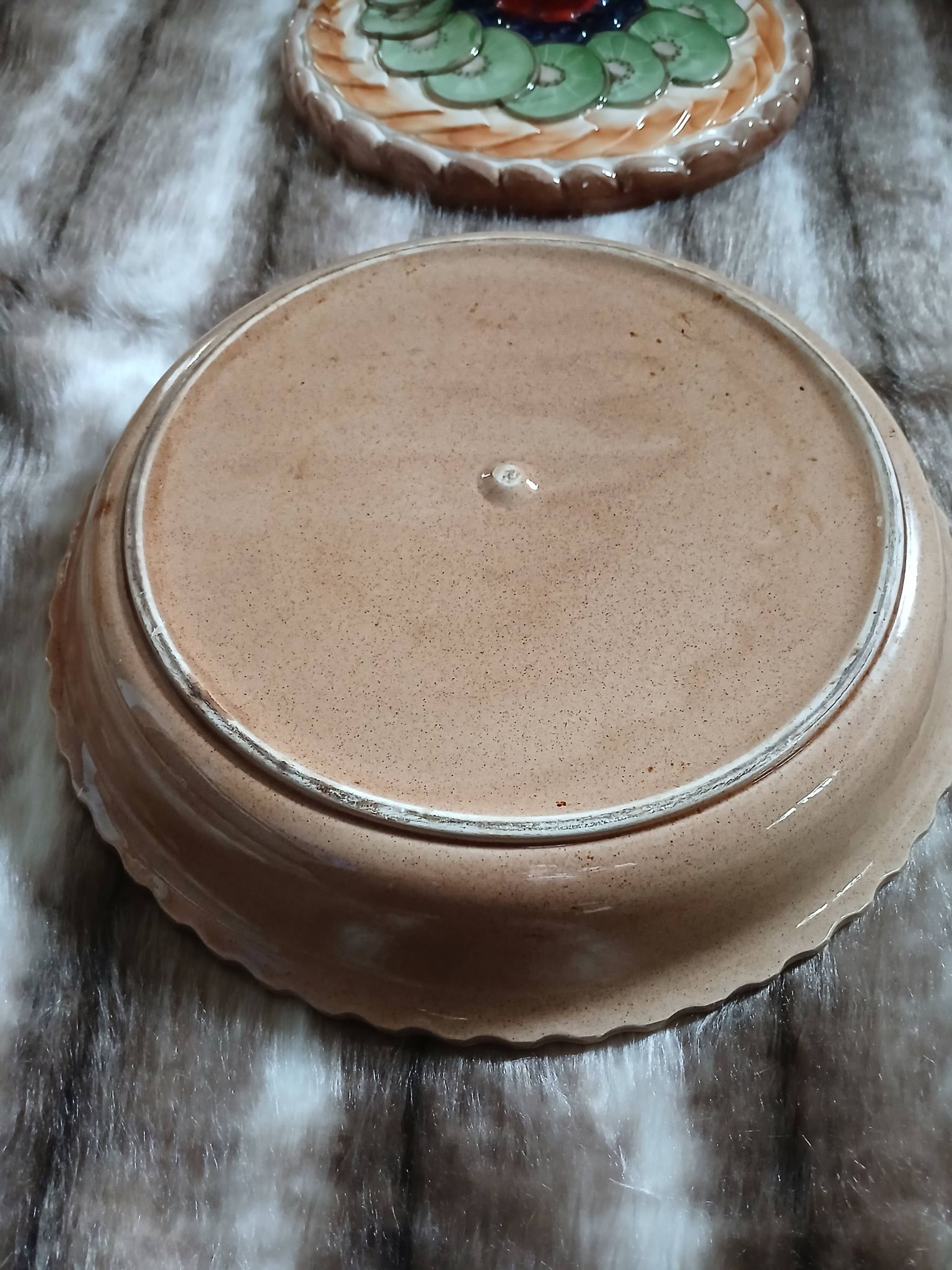 Antique pie dish in slipware