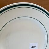 7 assiettes plates liserés vert sapin Moulin des loups