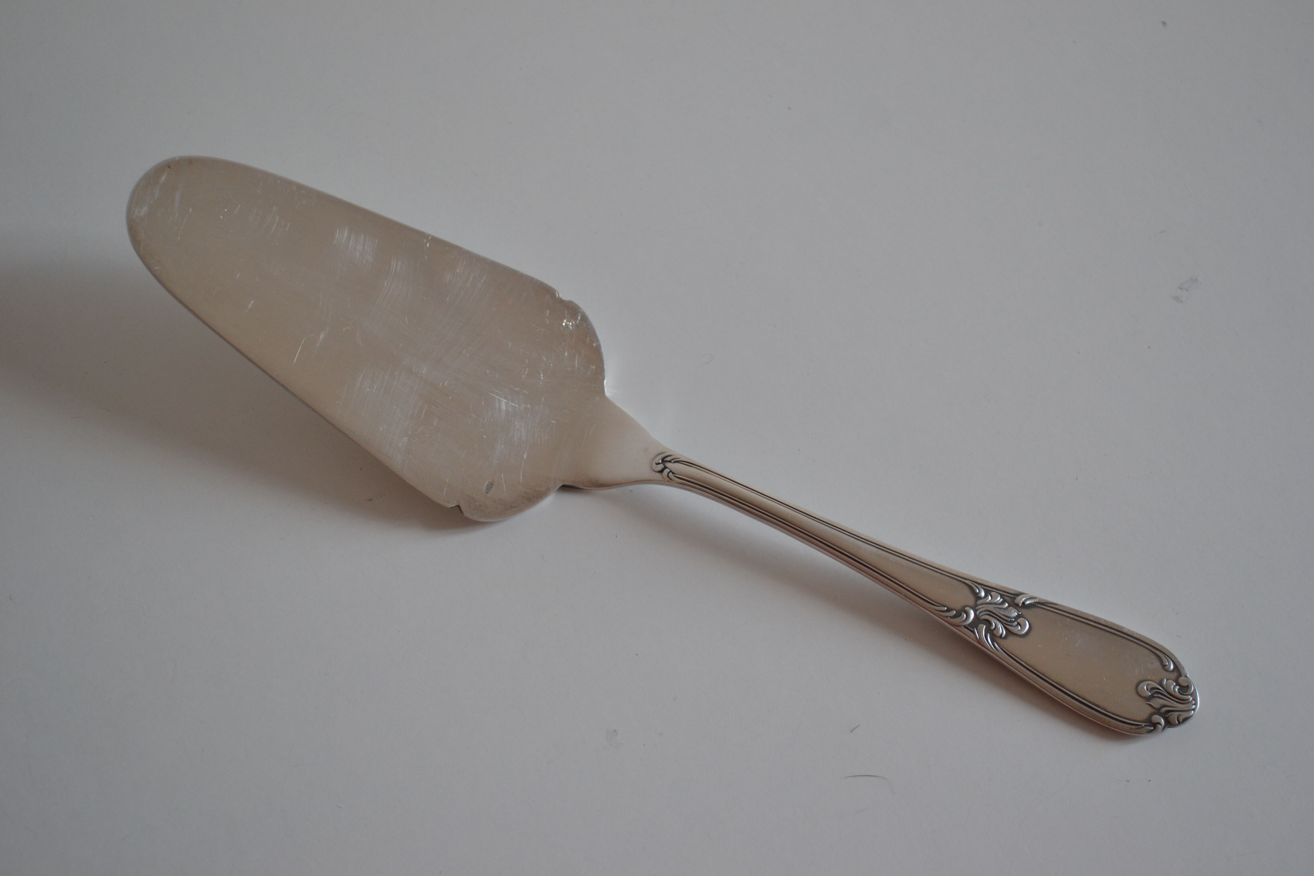 Metal pie shovel argente orfevre frionnet francois louis xv