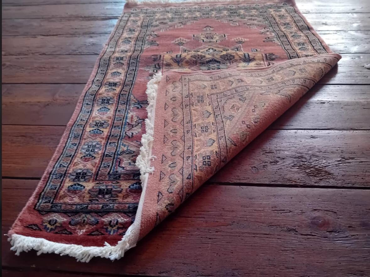 Handmade Pakistani Kafkazi Rug 125x81cm