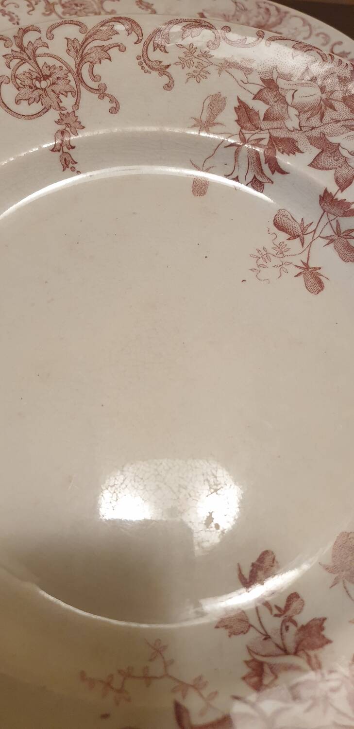 Four St Amand and Hamage flat plates