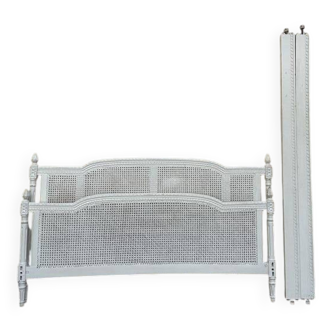 Lit en cannage et peint de style Louis XVI 200/180 cm