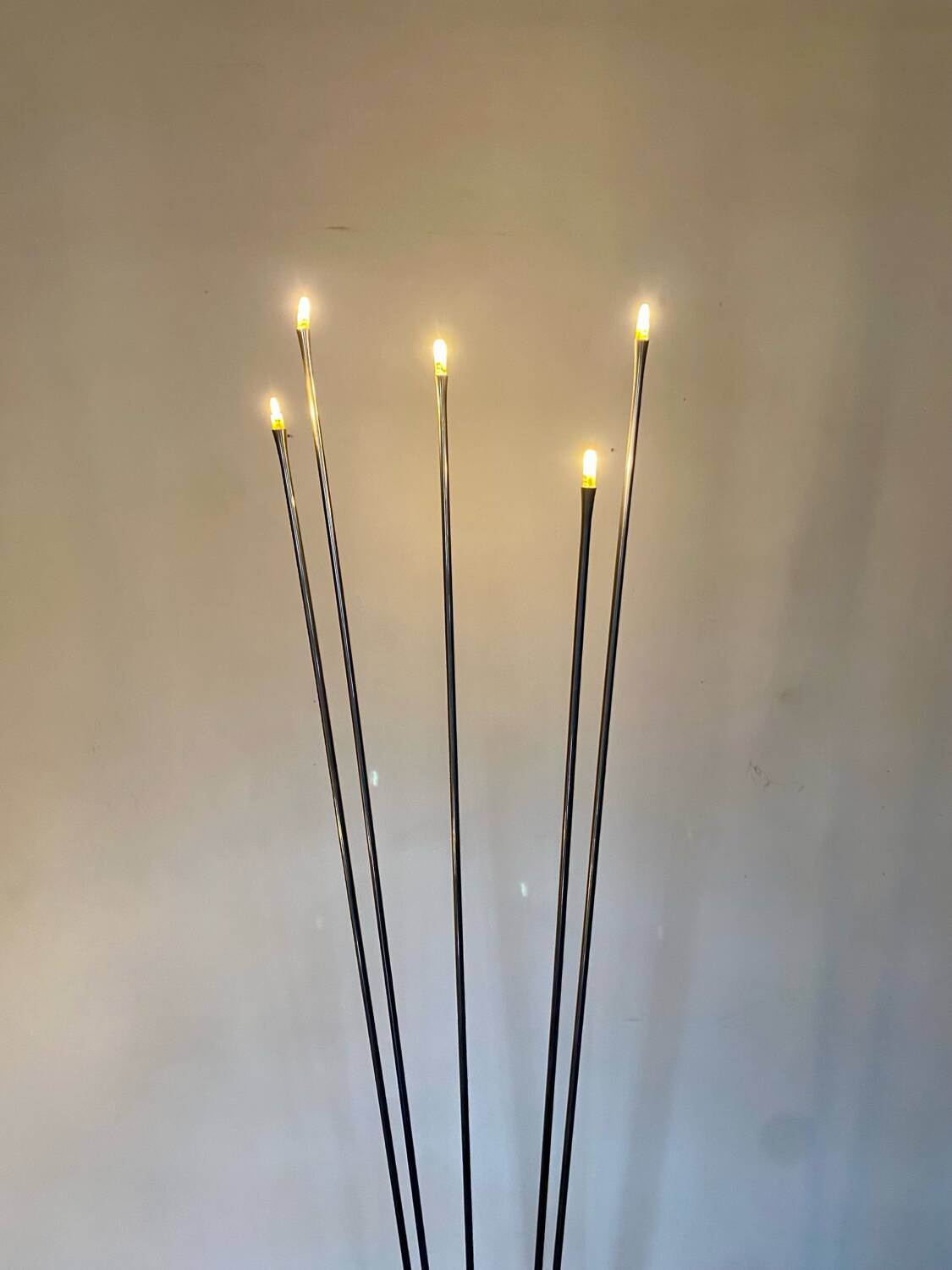 Florian Schulz, Asis lamp.