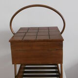 Wood seamstress