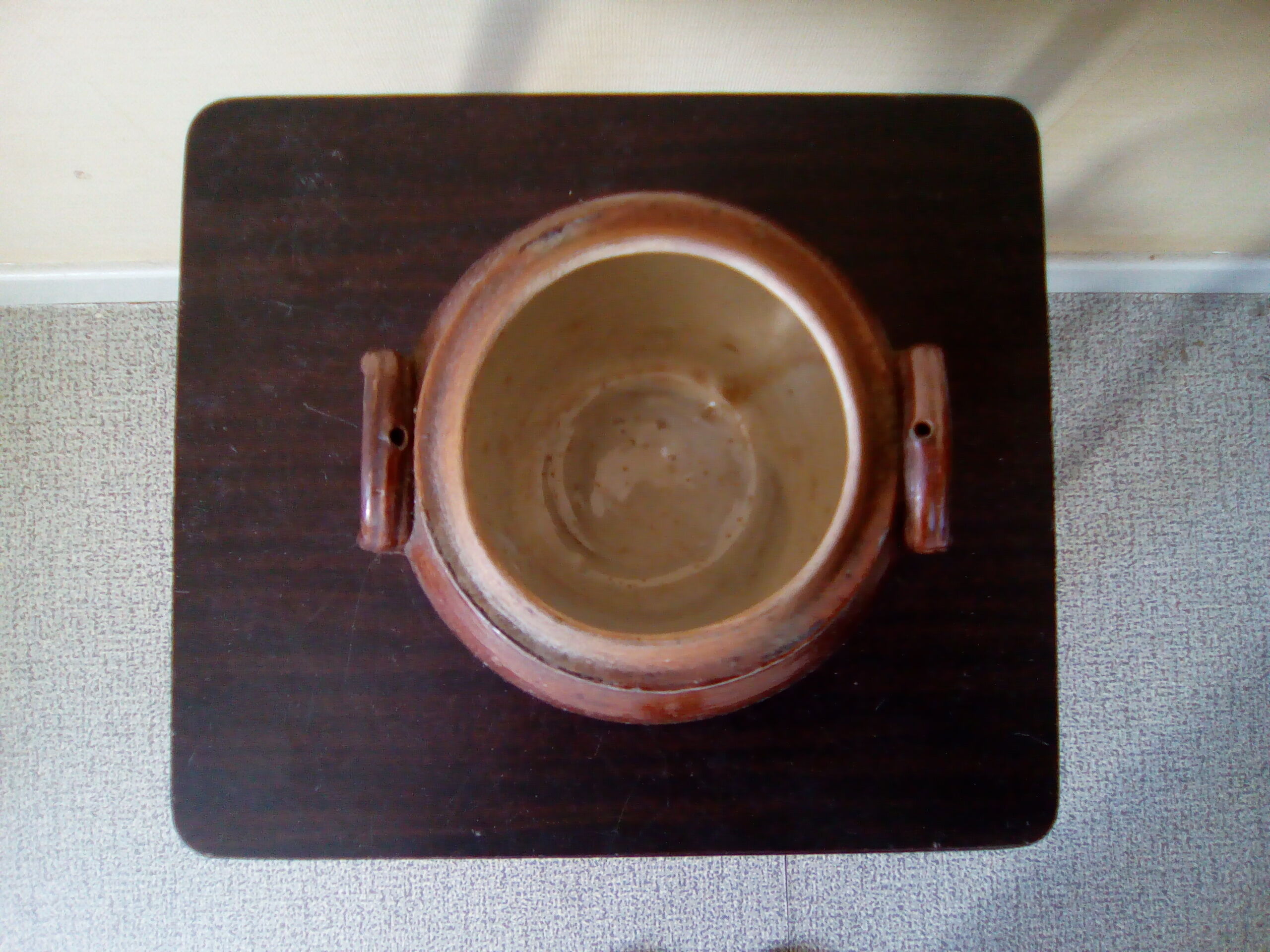 Elegant little salt pot in the shape of a rumen pot