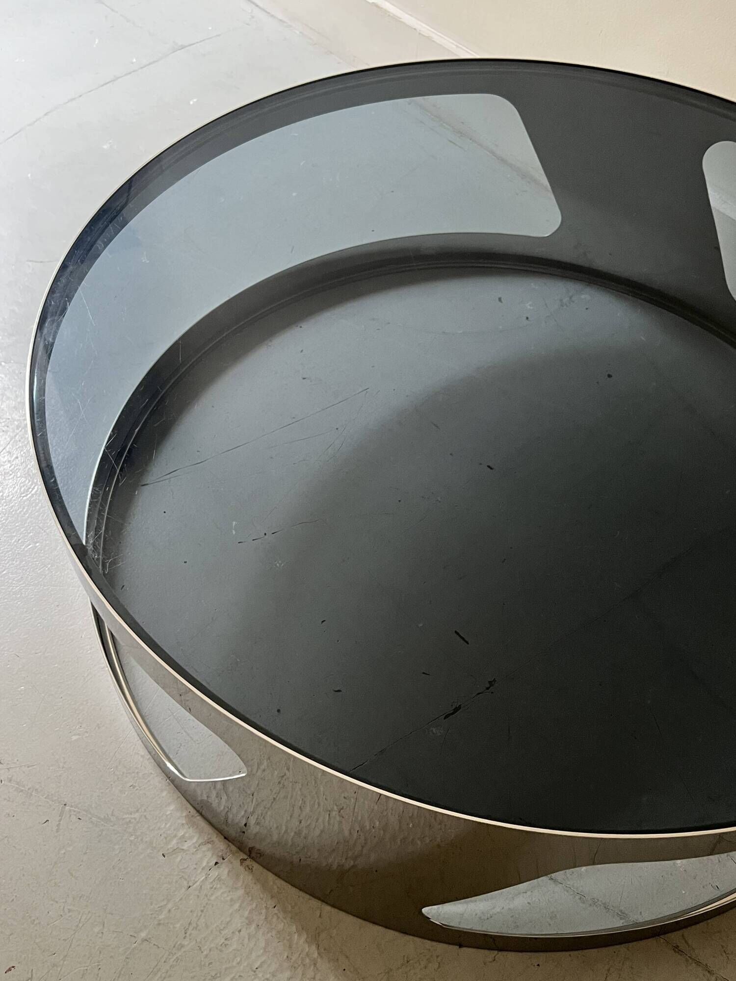 Italian round coffee table in chromed metal & smoked glass, 1970s design