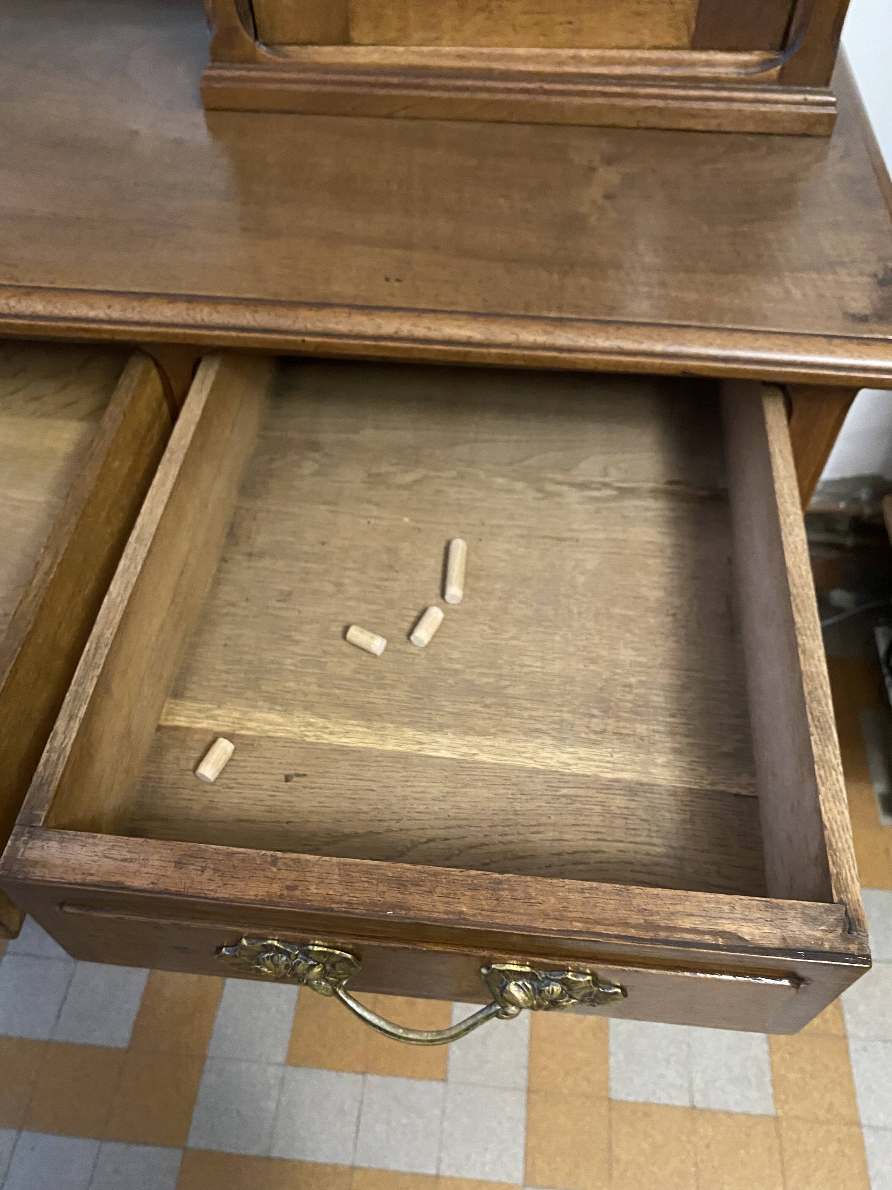 Mahogany china cabinet