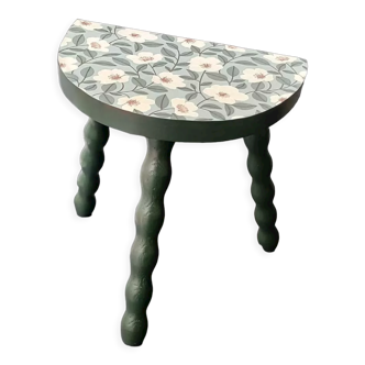 Vintage tripod stool