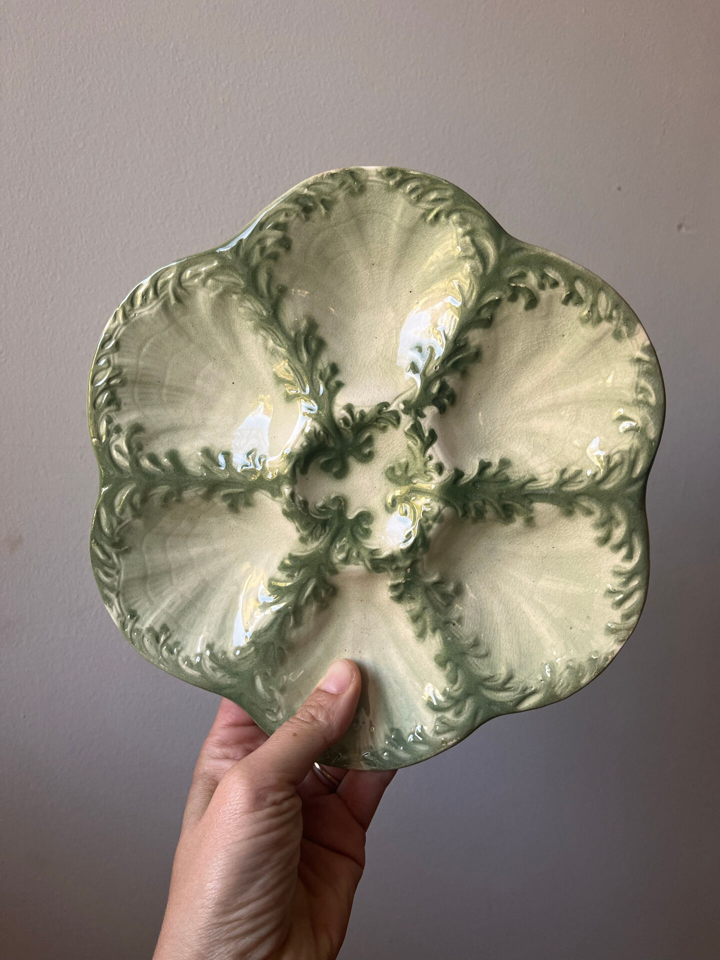 Majolica oyster plate St Clément Luneville