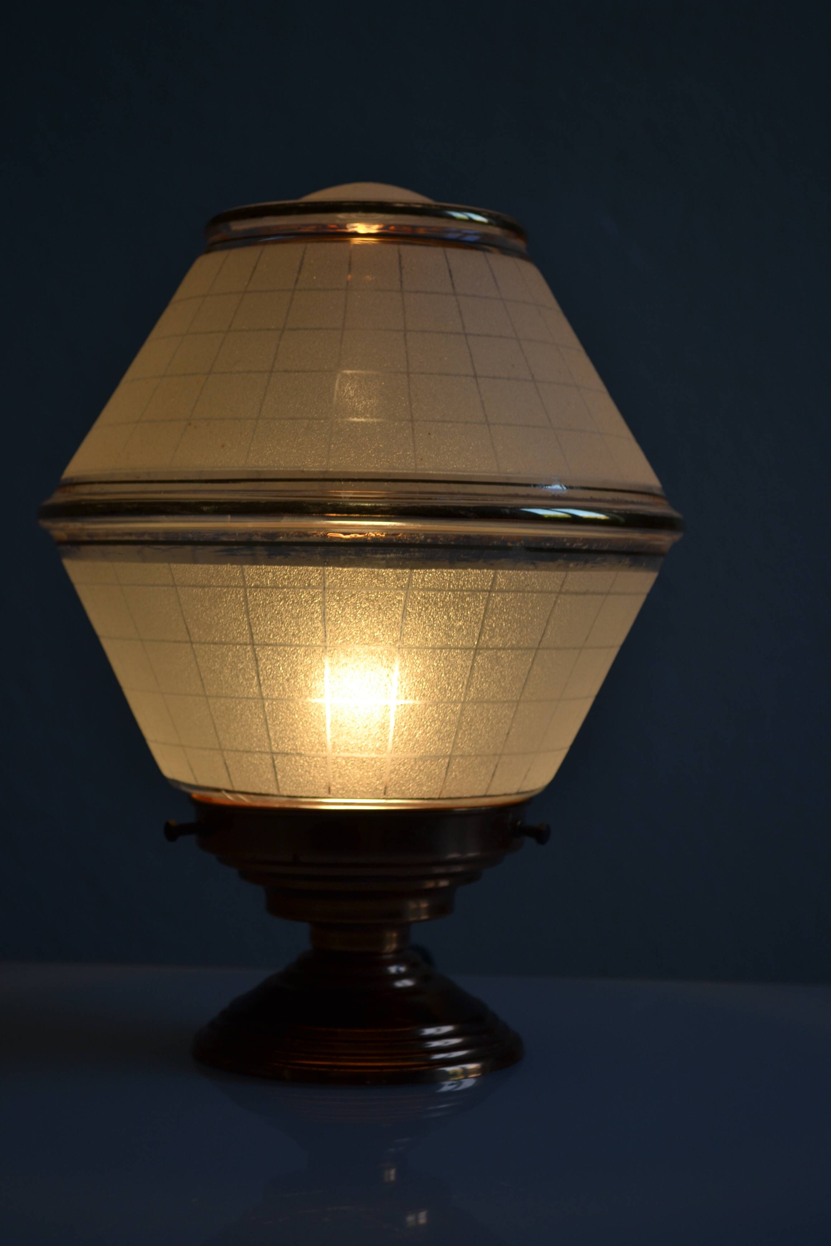 Art Deco table lamp with granite glass globe