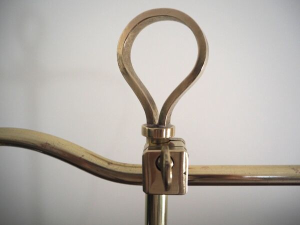 Lampe à poser de bureau en laiton col de cygne opaline verte