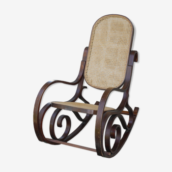 Rocking-chair en bois et cannage