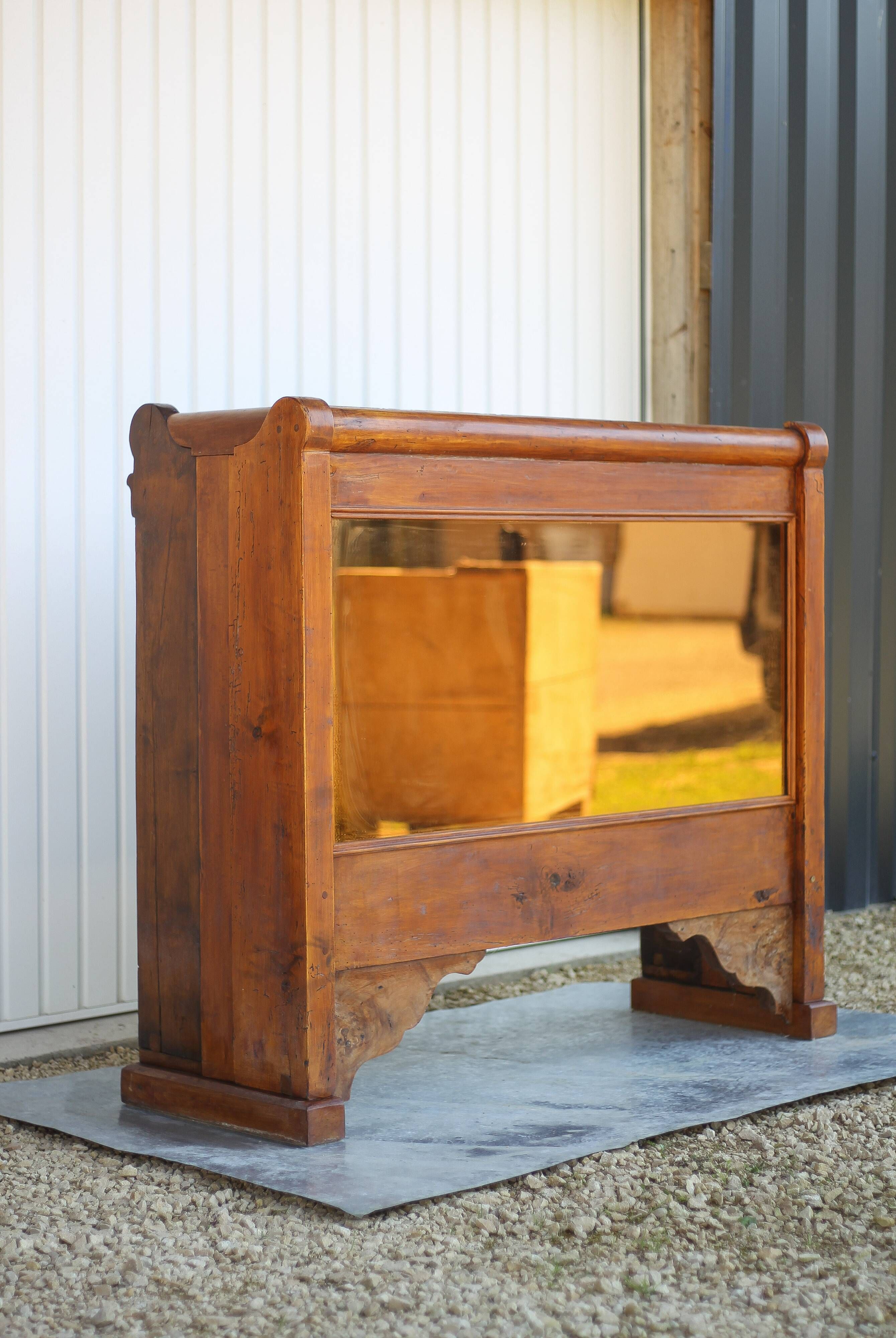 Handcrafted wooden bar, mirror bar and marble slab, wooden furniture