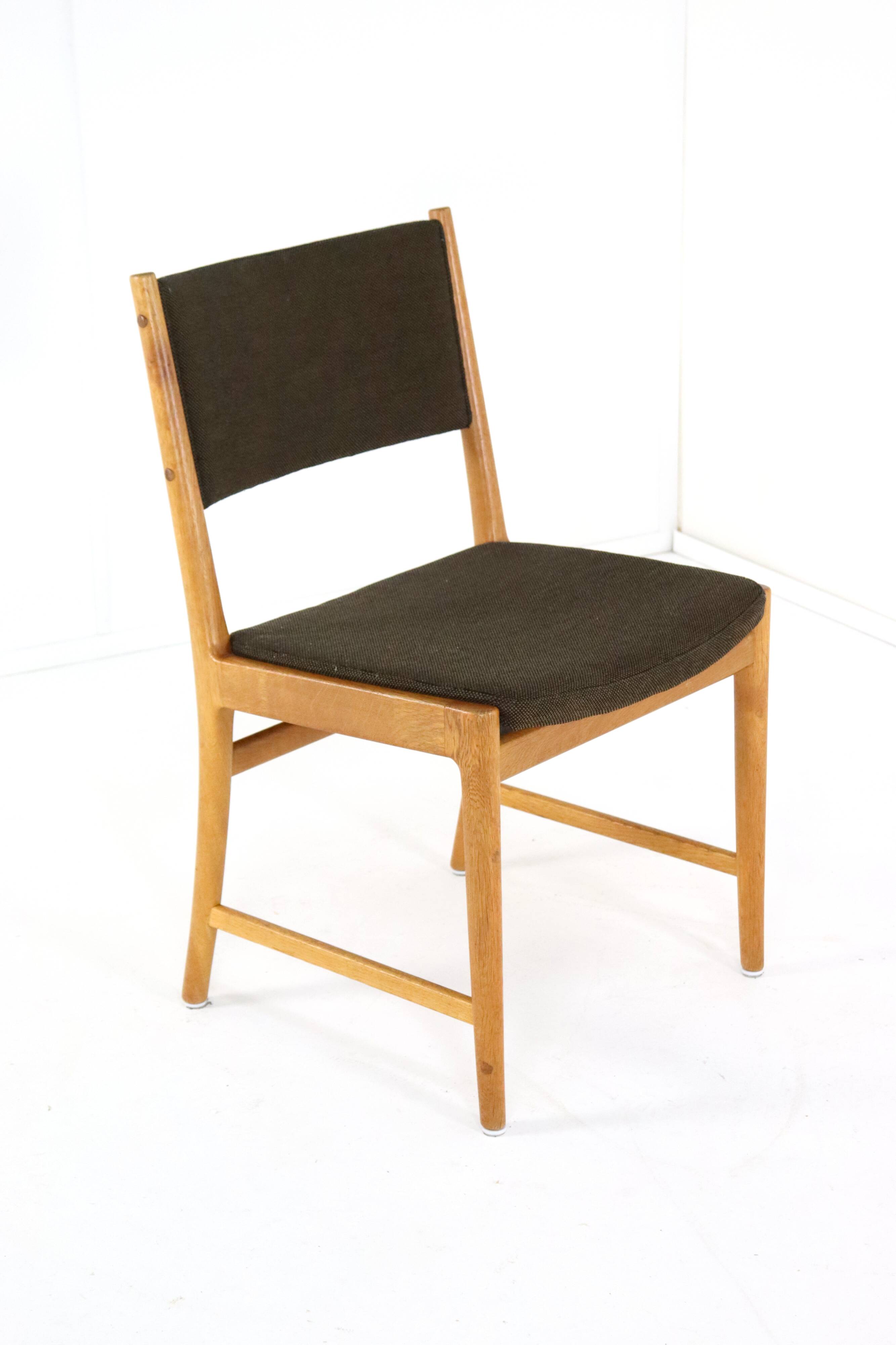 Set 4 Kai Lyngfeldt Larsen voor Soren Willasden stoelen