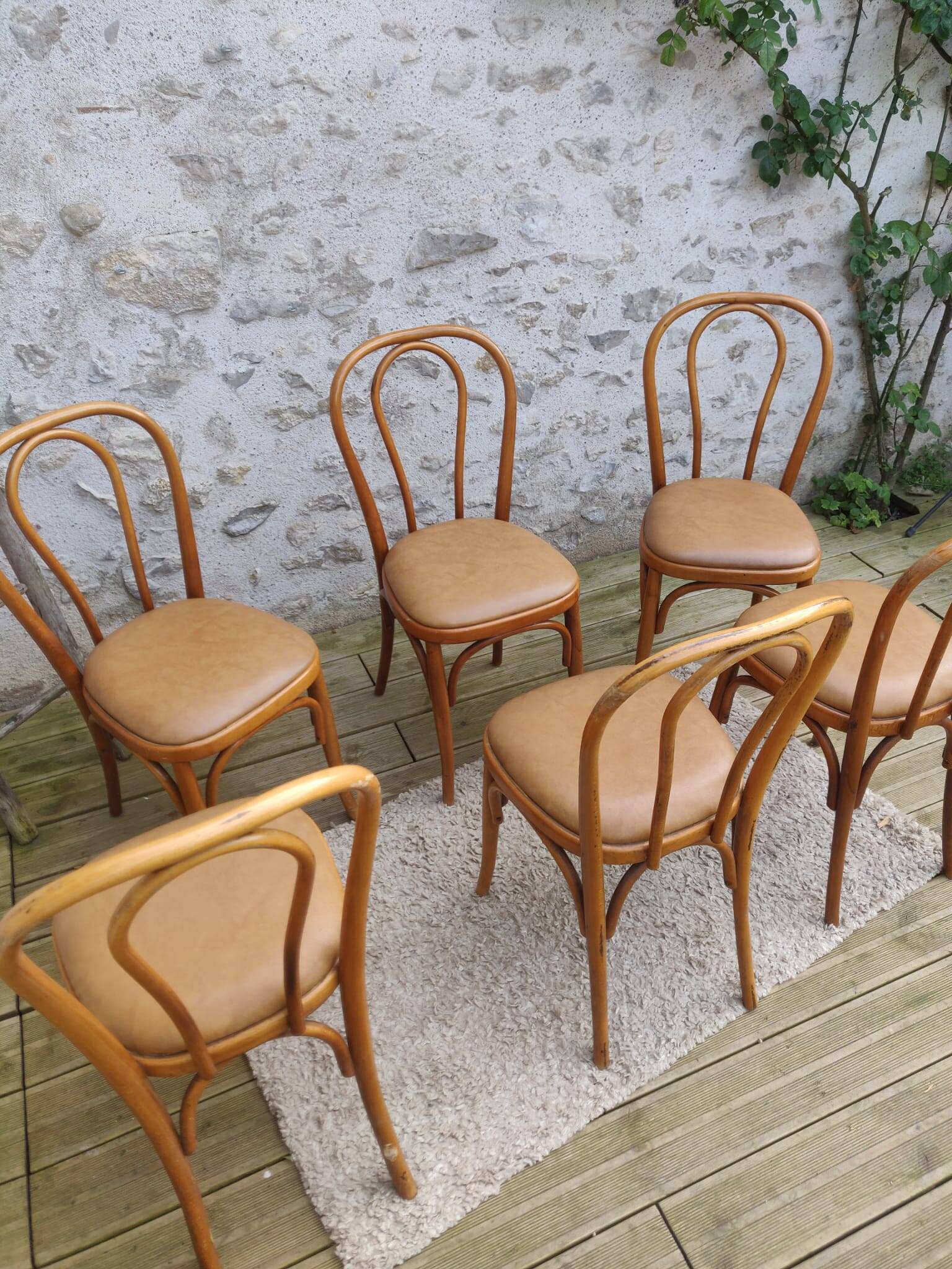 Suite of 6 bistro chairs