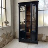 Napoleon 3 walnut window glass cabinet